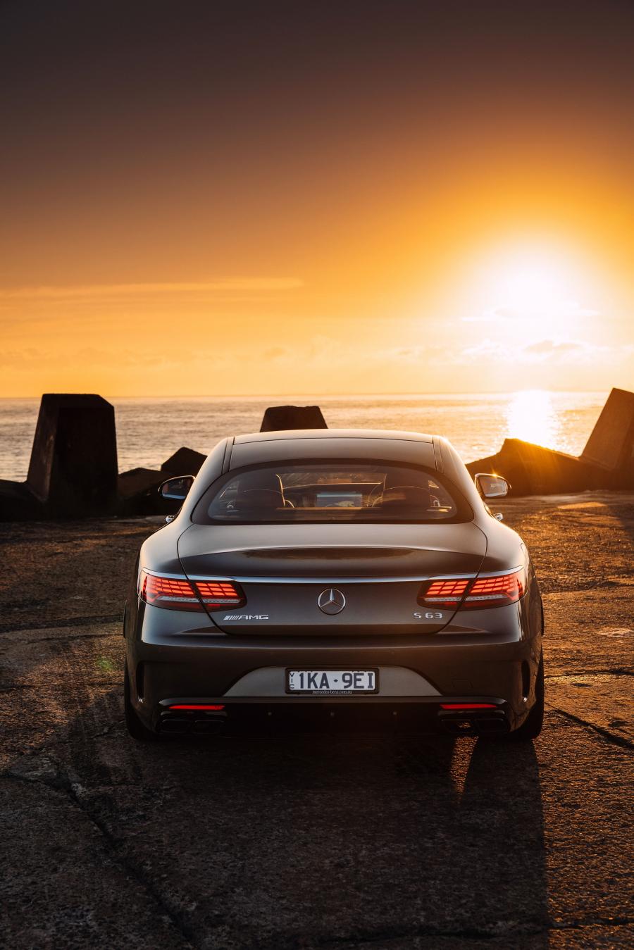  Mercedes-AMG S63 4Matic+ Coupe (C217) 2018 года  (AU) (фото 11 из 40)